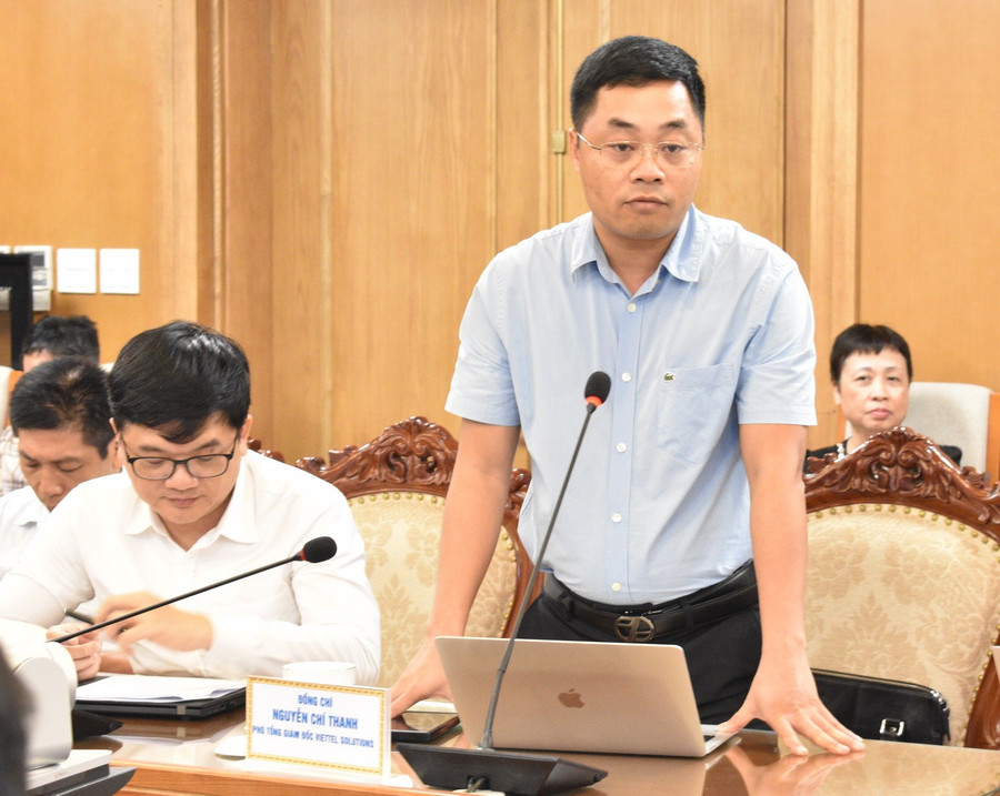 Đại biểu phát biểu tại buổi làm việc. nvm-4798.jpg