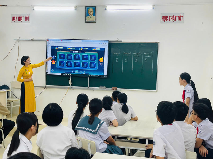 Ứng dụng CNTT trong tiết học Tiếng Anh tại Trường THCS Trần Bích San