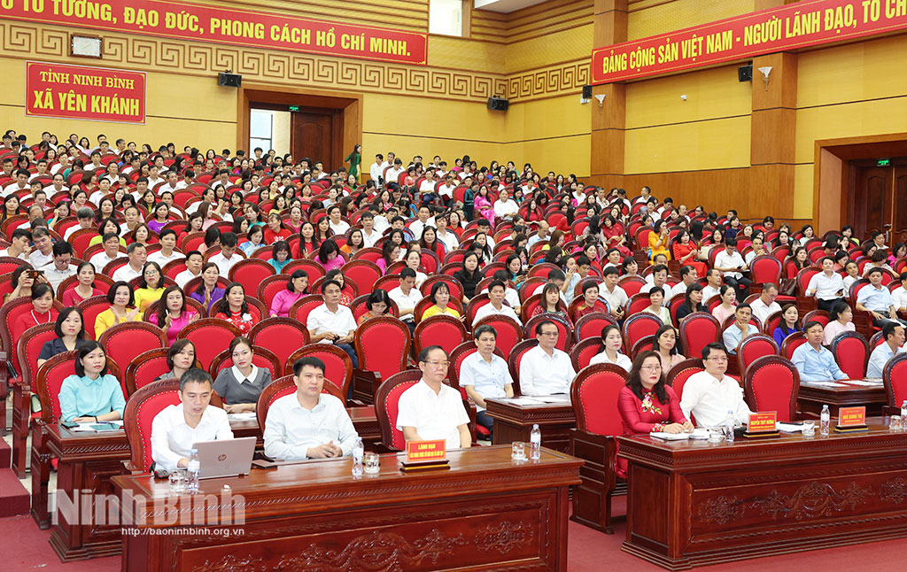 Các đại biểu tham dự Hội nghị.