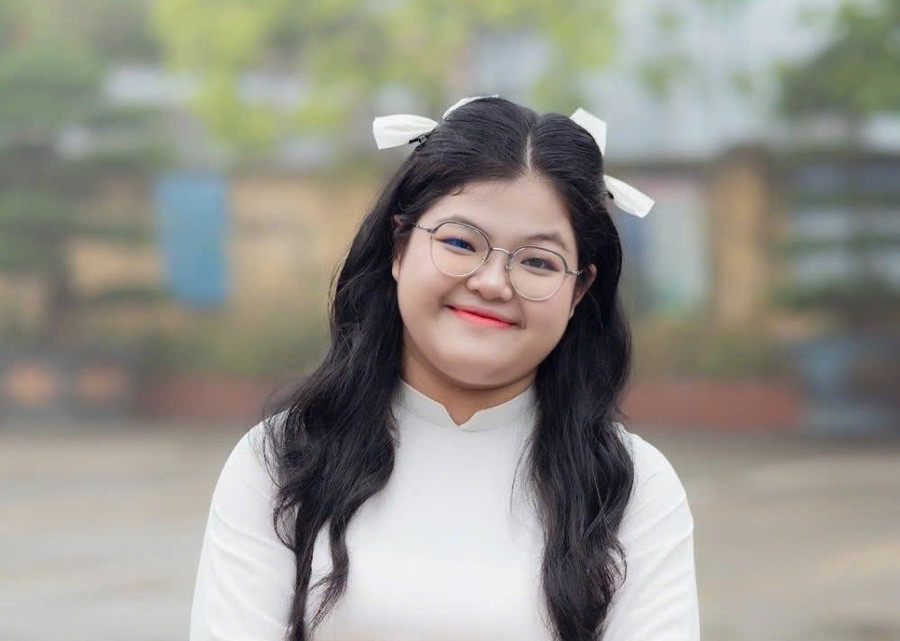 Nữ thủ khoa khối A00 toàn quốc năm 2025 gọi tên em Nguyễn Thái An, học sinh Trường THPT Kim Sơn A, tỉnh Ninh Bình. Ảnh: NTCC.