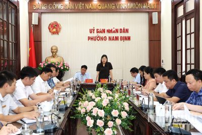 Đồng chí Phó Chủ tịch UBND tỉnh Hà Lan Anh làm việc với phường Nam Định về lĩnh vực Giáo dục và Đào tạo