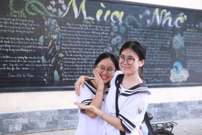 Ninh Bình hỗ trợ học bổng và sinh hoạt phí cho học sinh trường chuyên