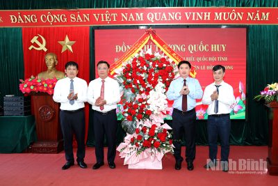 Đồng chí Bí thư Tỉnh ủy Trương Quốc Huy làm việc với Trường THPT chuyên Lê Hồng Phong, Trường THPT chuyên Biên Hoà